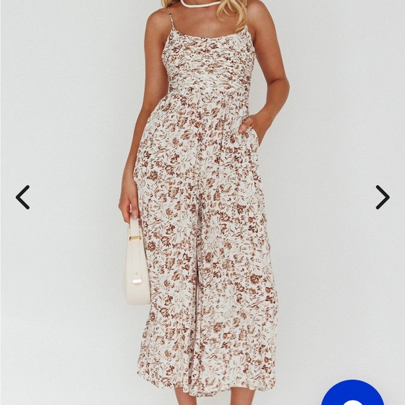 Floral jumpsuit - Picture 2 of 9